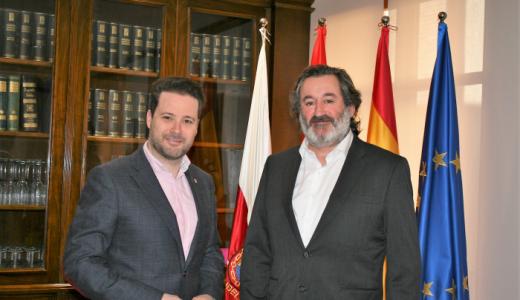 El alcalde Alejandro Toquero y el presidente de ANVITE José Ignacio Toca.