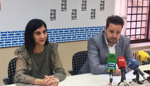 El alcalde Alejandro Toquero y la edil Merche Añón