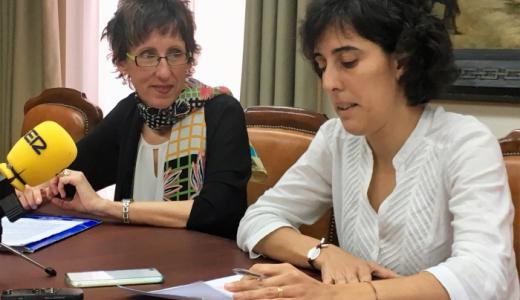 Esther Baztán (ANAFE) y Marisa Marqués, concejala de Bienestar Social y Mujer